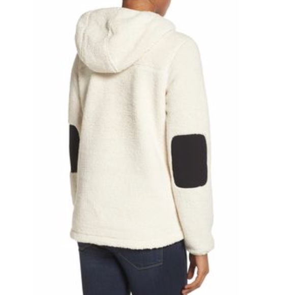 Womens Campshire Pullover Hoodie | Poshmark